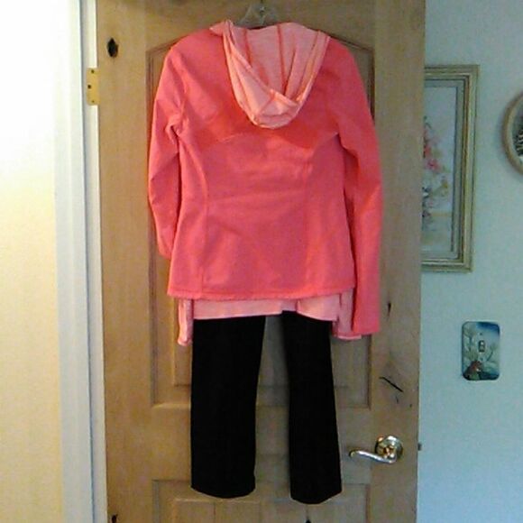 3 Piece Kirkland, Pants, Top, and Jacket, Gorpcore,  Athletic - Picture 14 of 14